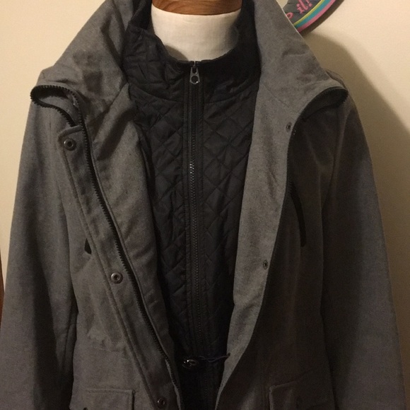 BEAUTIFUL Woman’s Liz Claiborne Jacket - Picture 3 of 5